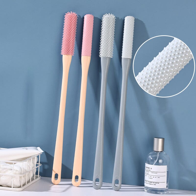 Toe gap cleaning brush